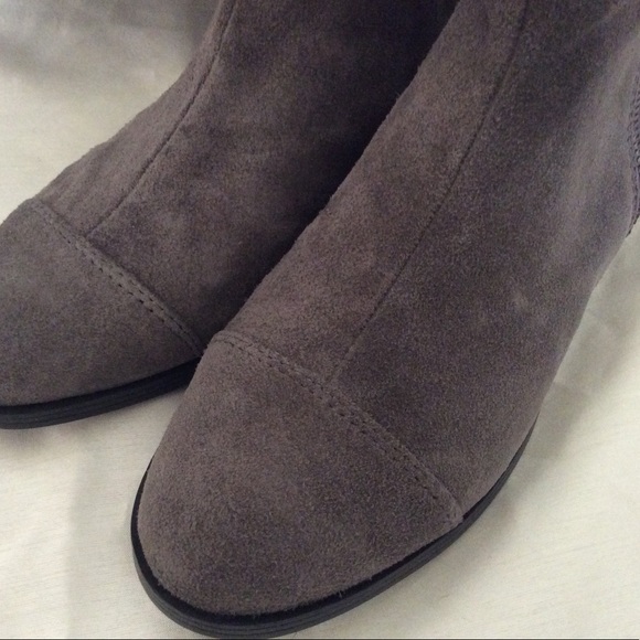 NWOT Grey Suede Booties - Picture 4 of 6